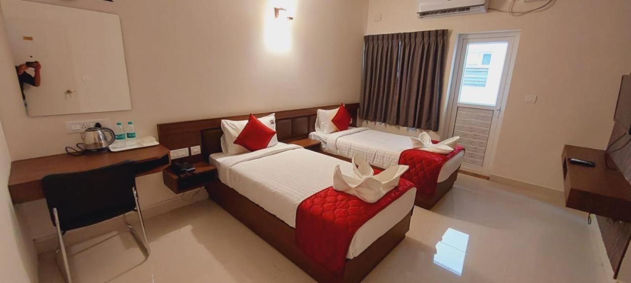 Bed & Breakfast Livn Stays - Unit Of Prohotel *